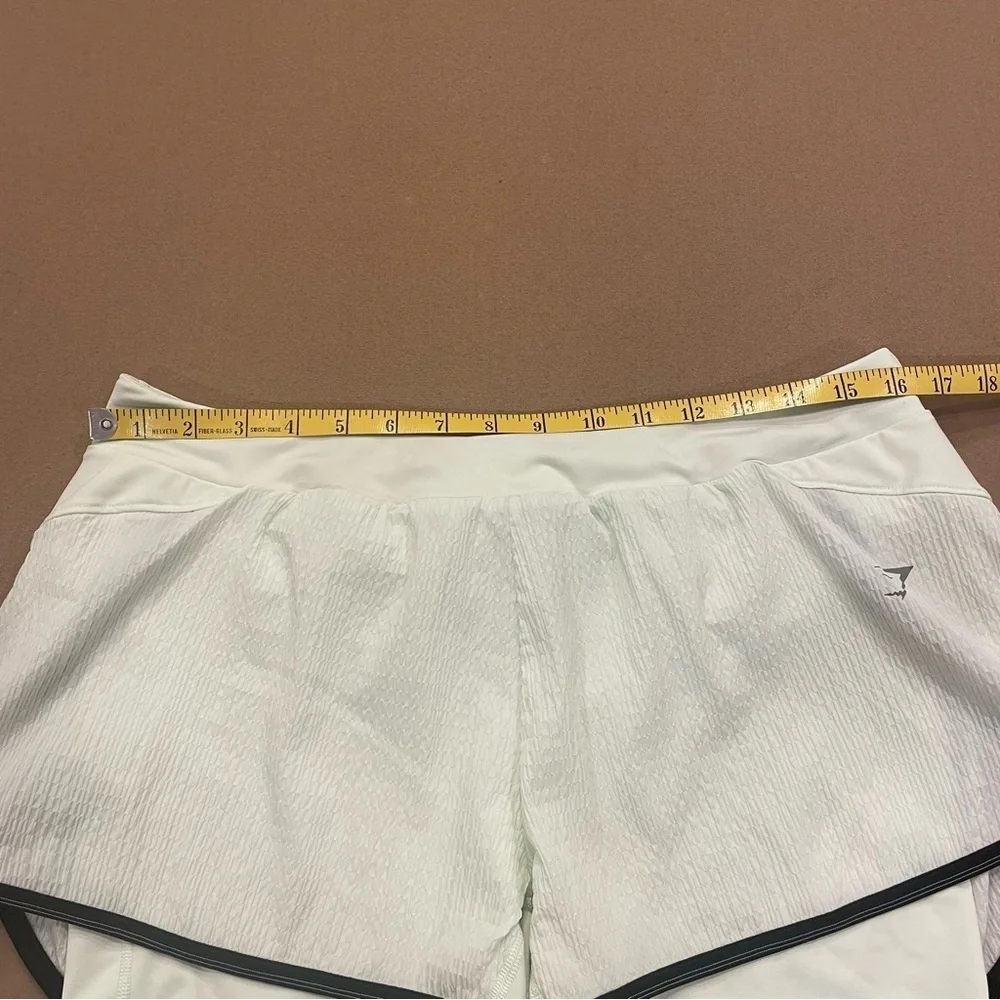 Gymshark Women’s Speed 2 in 1 Shorts Cucumber Green Size XL
